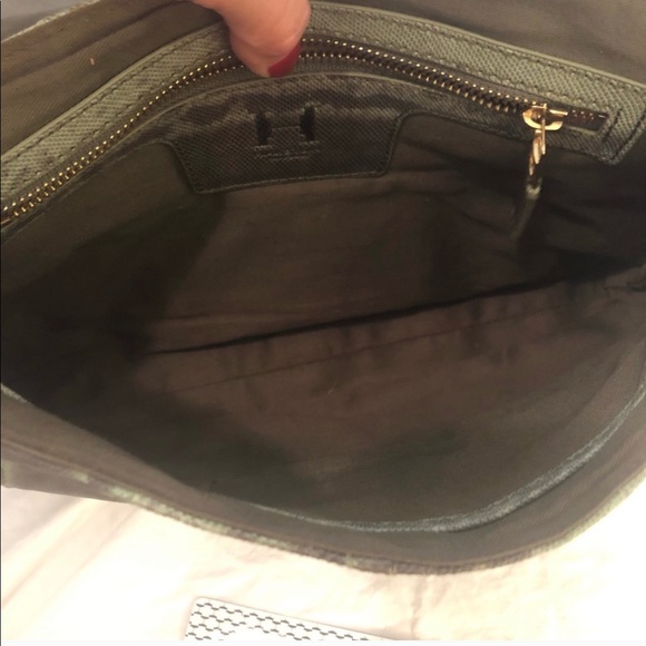 Halston heritage python bag 🔥🔥🔥 - Picture 6 of 6